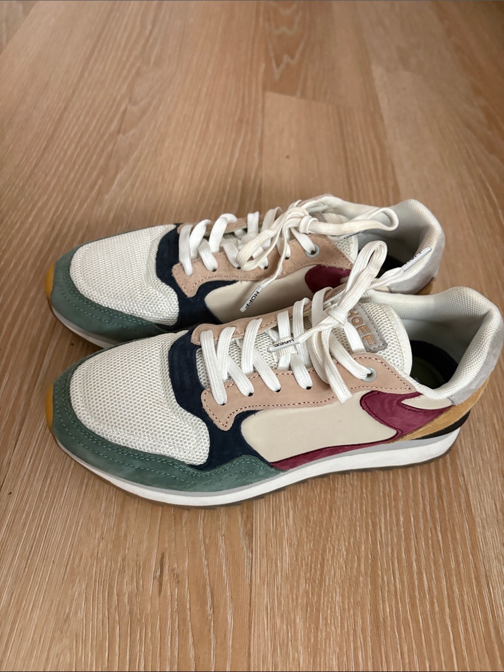 Hoff Montreal Women’s Size 39